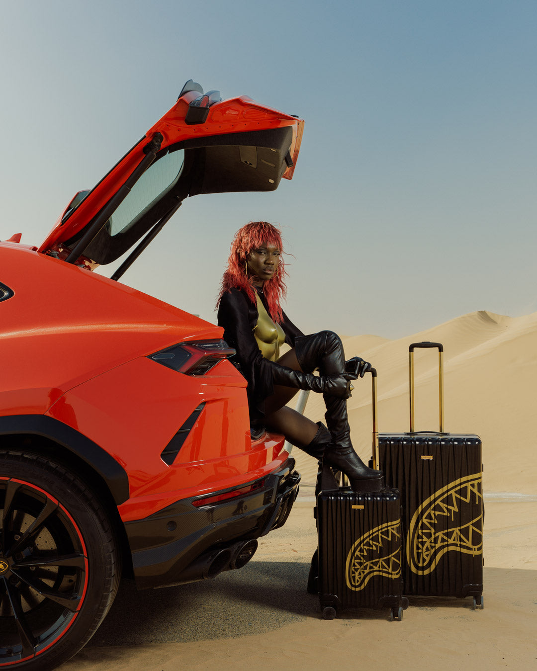 GOLD FANG CARRY-ON LUGGAGE