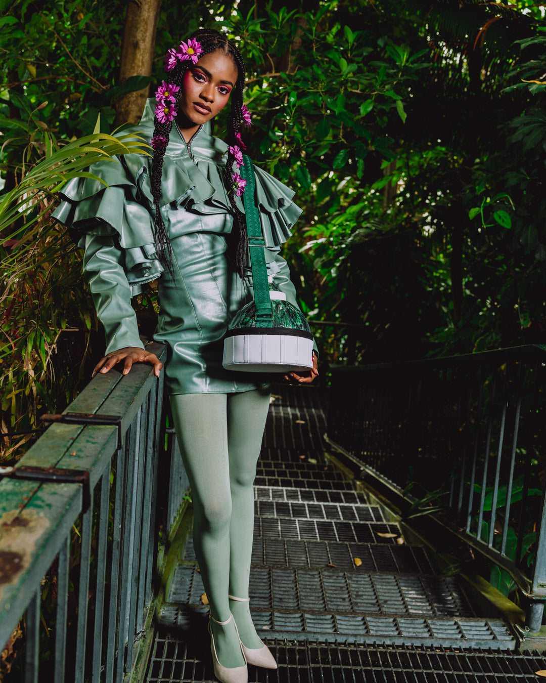 NEW YORK BOTANICAL GARDEN COLLAB - ARBORETUM DOME SHOULDER BAG