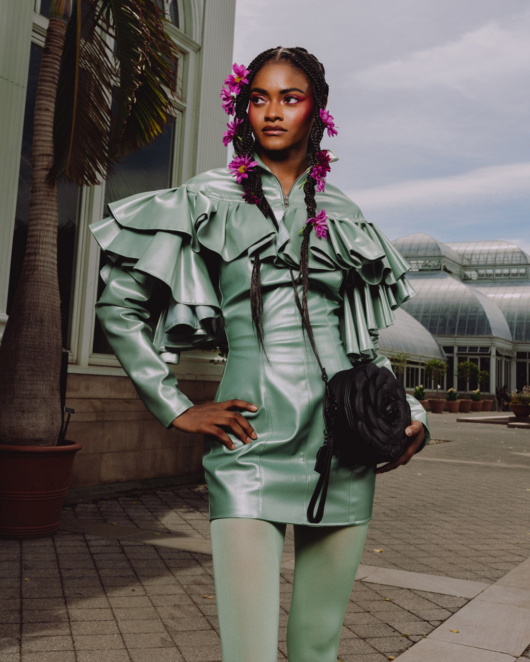 NEW YORK BOTANICAL GARDEN COLLAB - MIDNIGHT BLOOM SHOULDER BAG